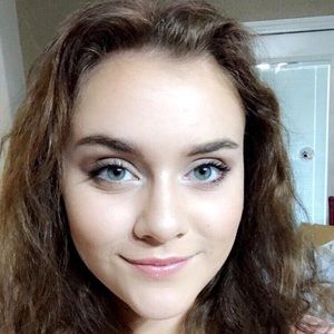 Meet your Posher, Evalee